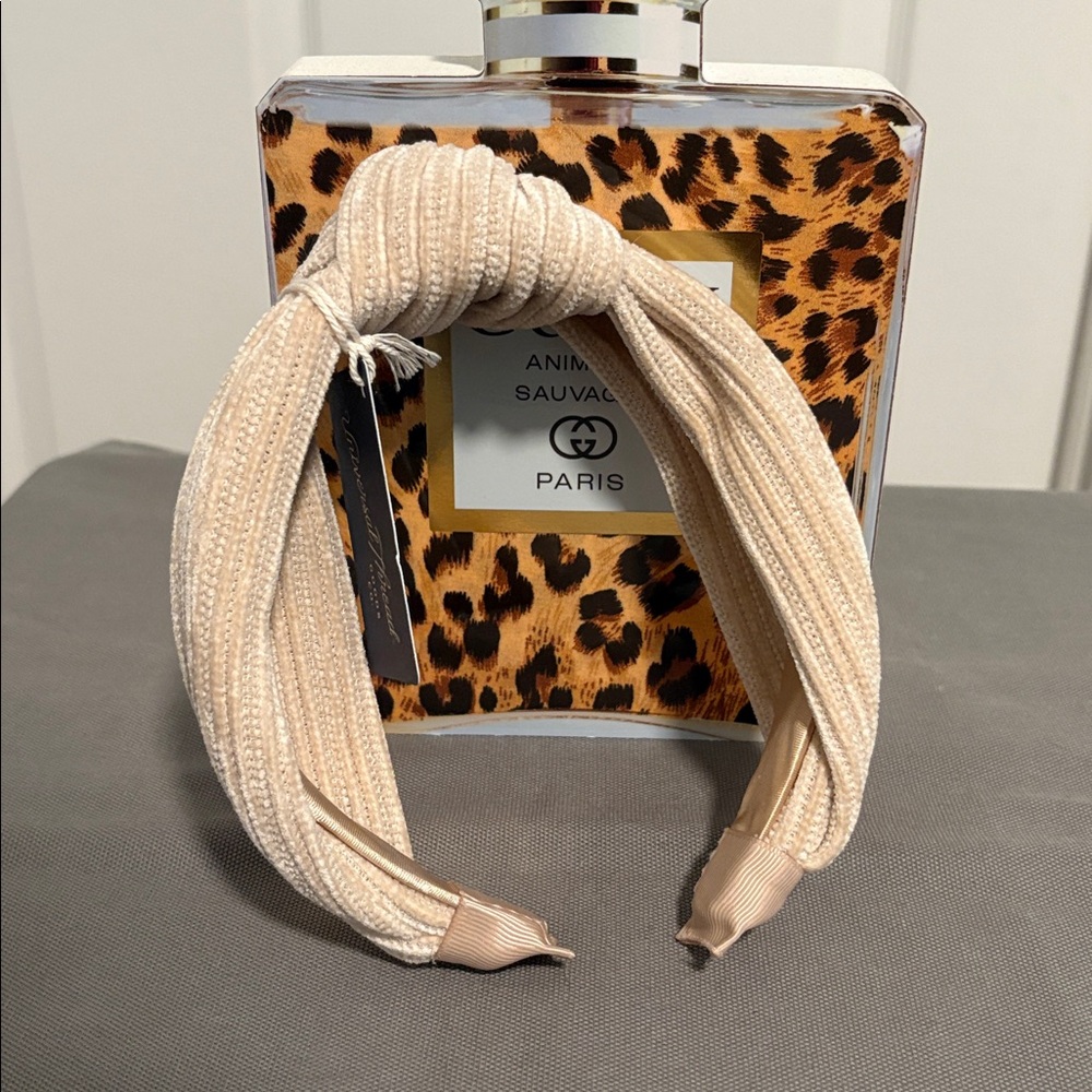 NWT Universal Thread Cream Knotted Knit Headband